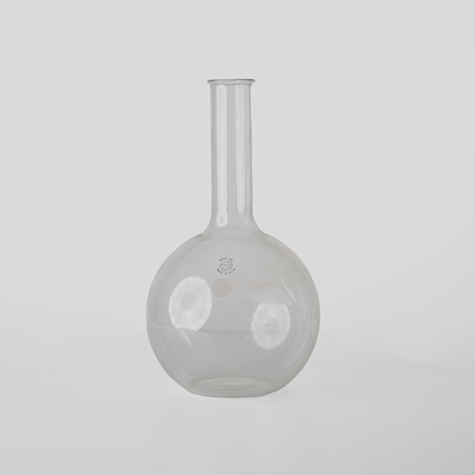 Art Deco Thermos in Brass and Pyrex Glass, Rare Spherical Coffee Thermos, Futurist Industrial Design, Sweden Circa 1930–1940.