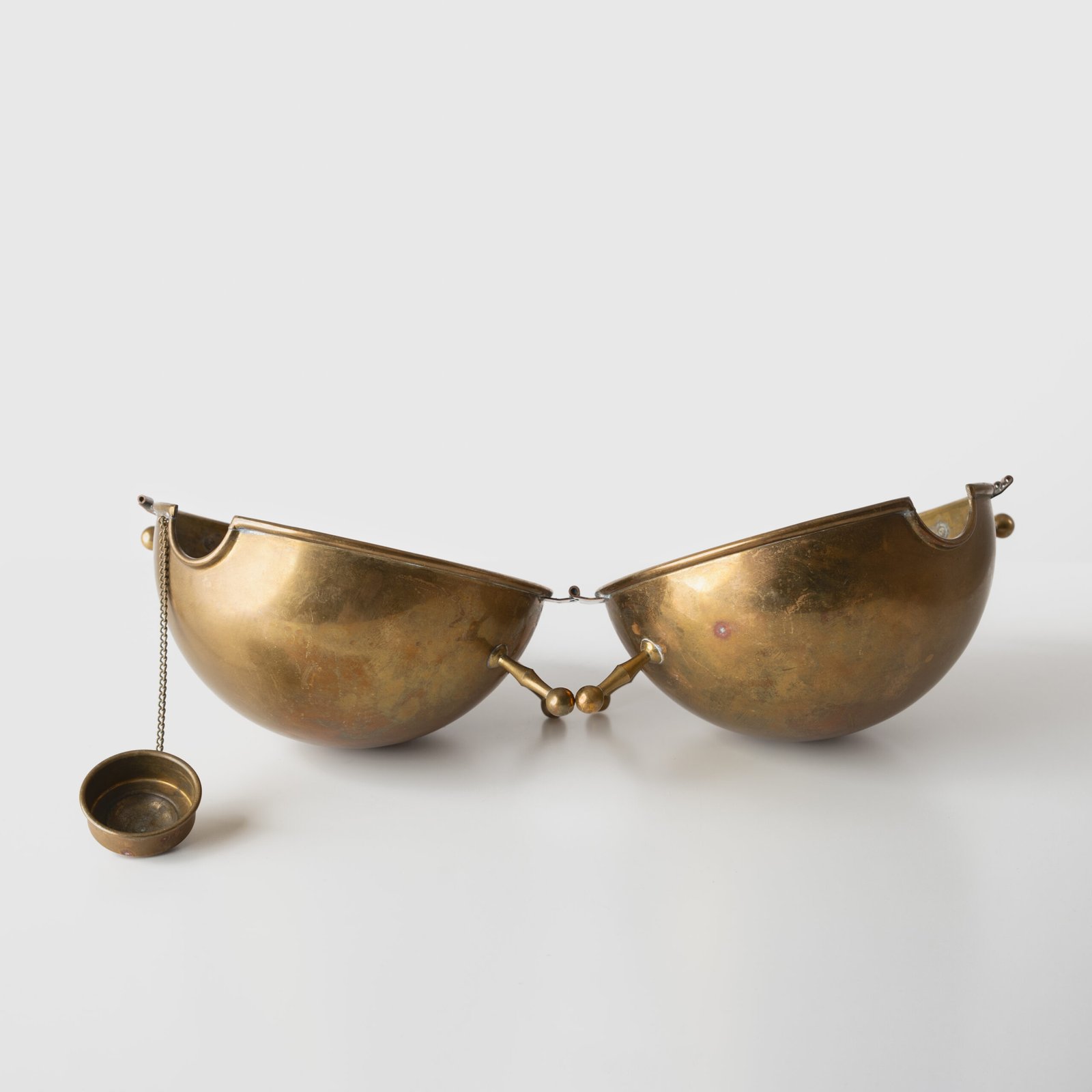 Art Deco Thermos in Brass and Pyrex Glass, Rare Spherical Coffee Thermos, Futurist Industrial Design, Sweden Circa 1930–1940.