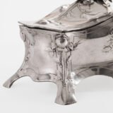 WMF Jewelry Box Art Nouveau silver plated Model No. 28 with floral decoration, Germany ca. 1900